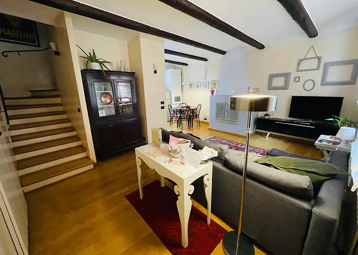 Casa Caroli, Charme E Comfort Nel Cuore Di Holiday home Alba (Piedmont)