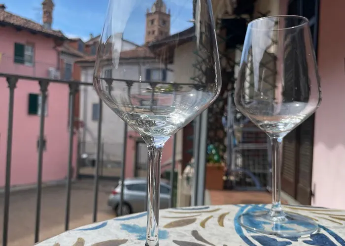 Holiday home Casa Caroli, Charme E Comfort Nel Cuore Di Alba (Piedmont)